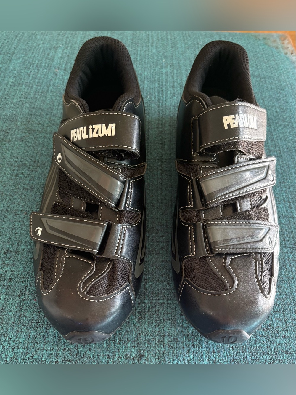 Pearl Izumi Mens Size 44 Cycling Shoes #15113001, ALL-ROAD II. WORN ONCE INDOORS